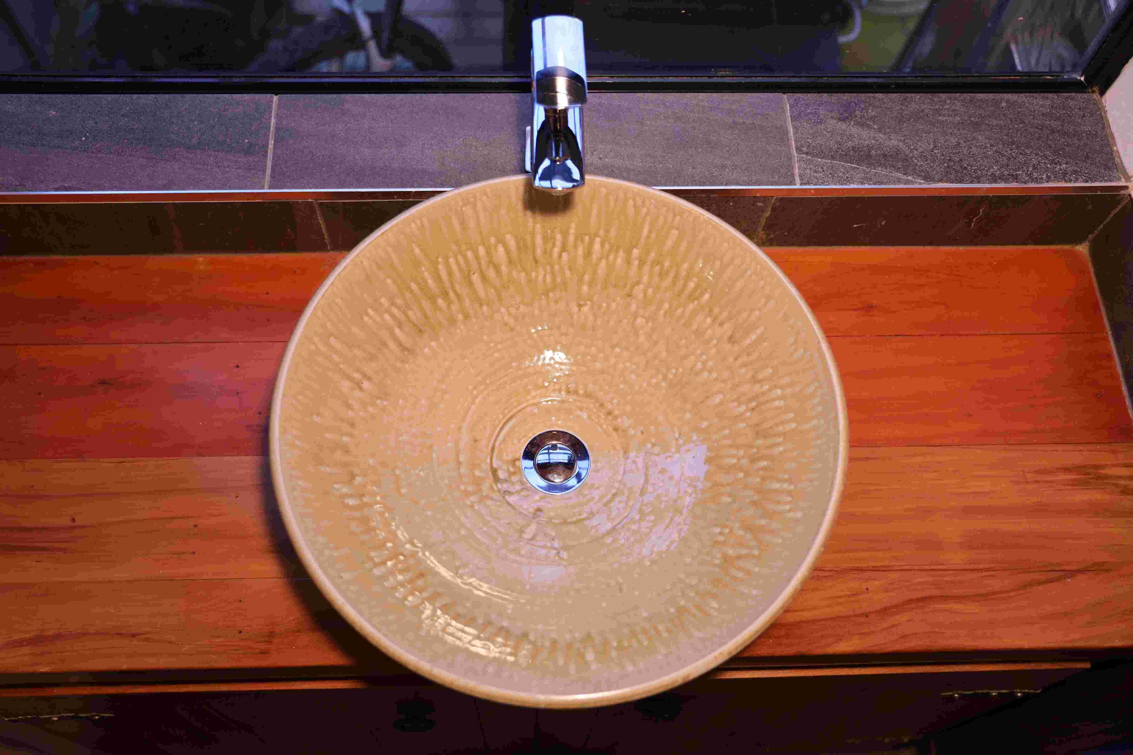 Ceramic Hand Basin